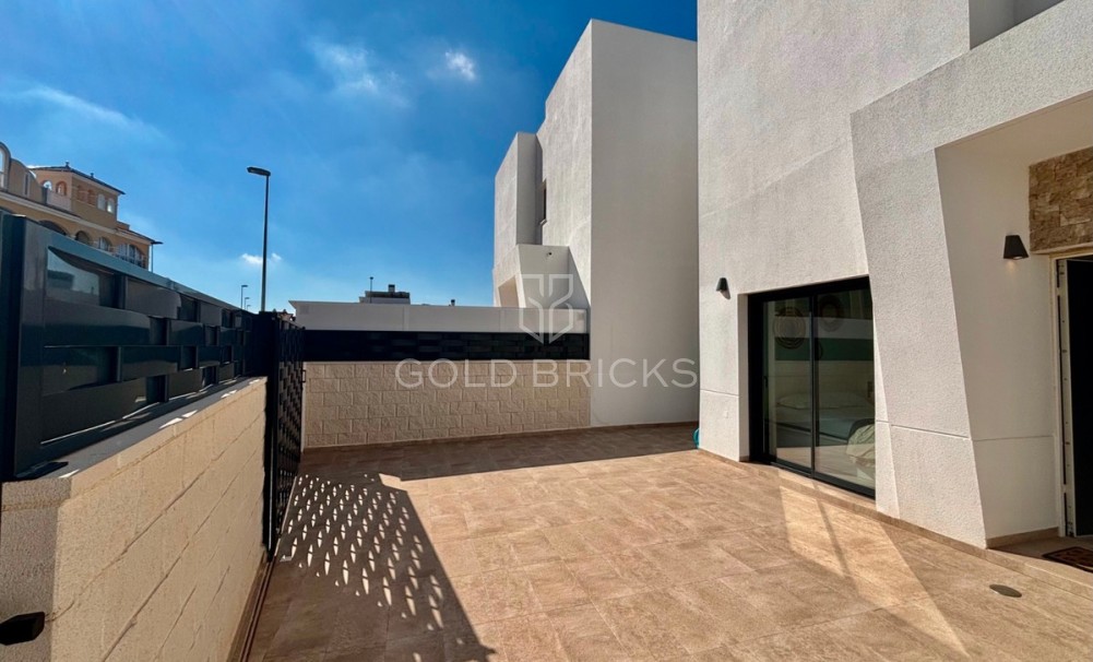 Återförsäljning ·  · Benijofar