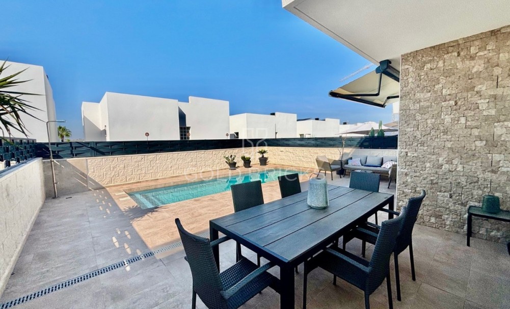 Återförsäljning ·  · Benijofar