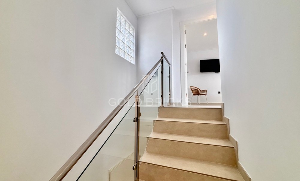 Återförsäljning ·  · Benijofar