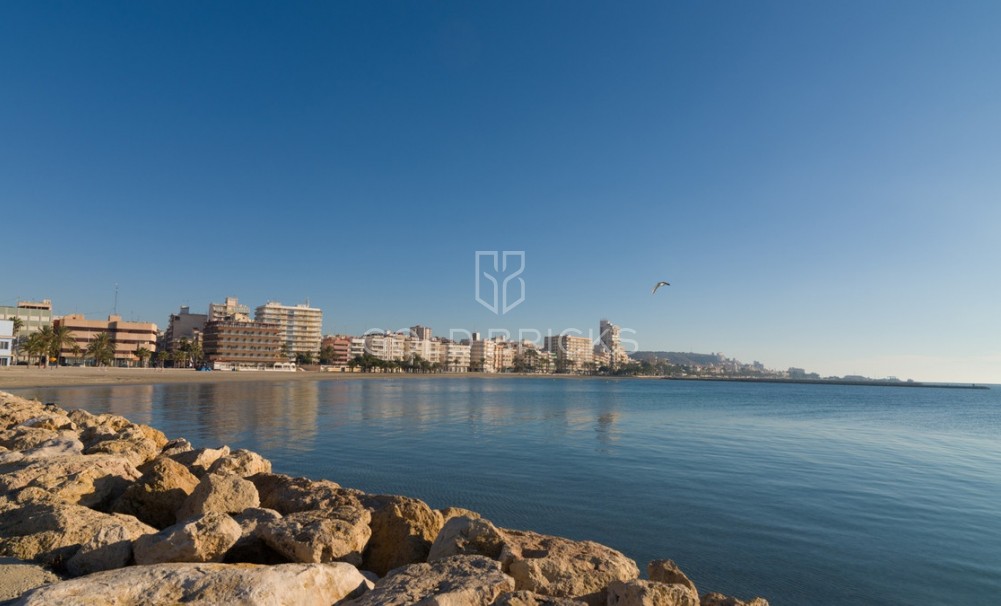 Wederverkoop ·  · Santa Pola · GRAN ALACANT