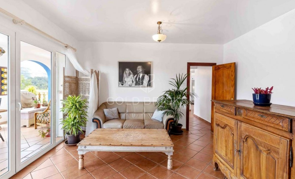 Återförsäljning ·  · Murla