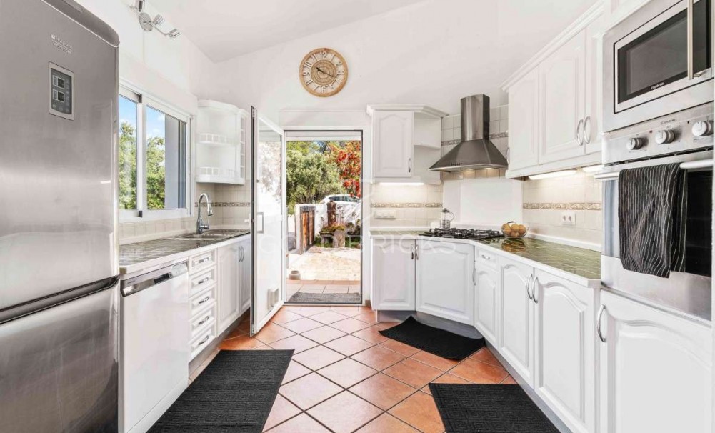 Återförsäljning ·  · Murla