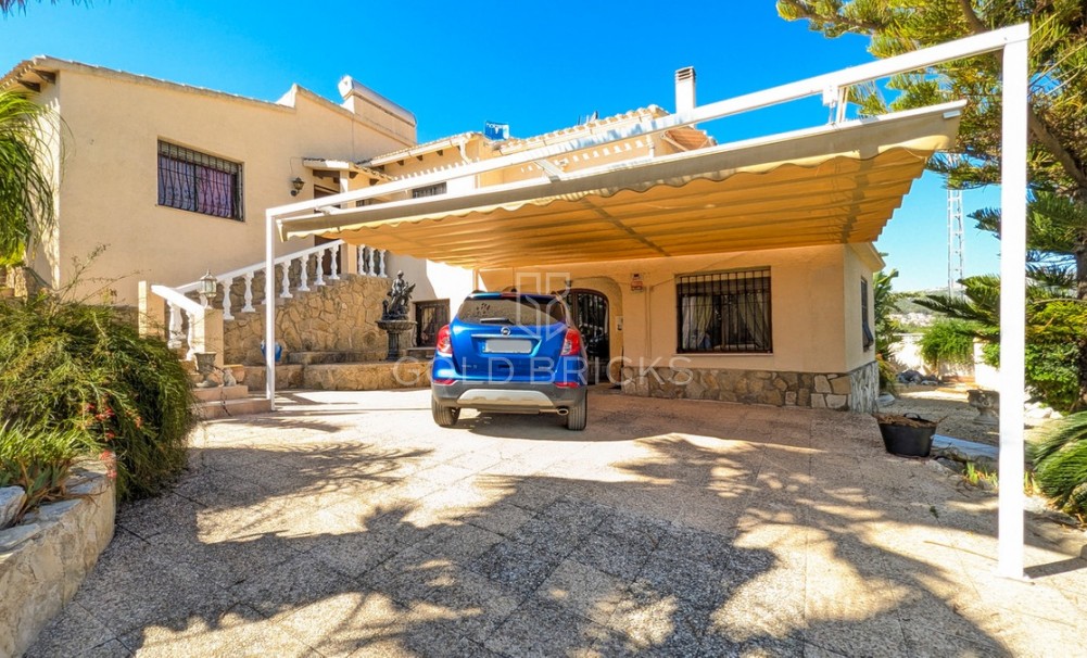 Wederverkoop ·  · Orba · Orba Centro