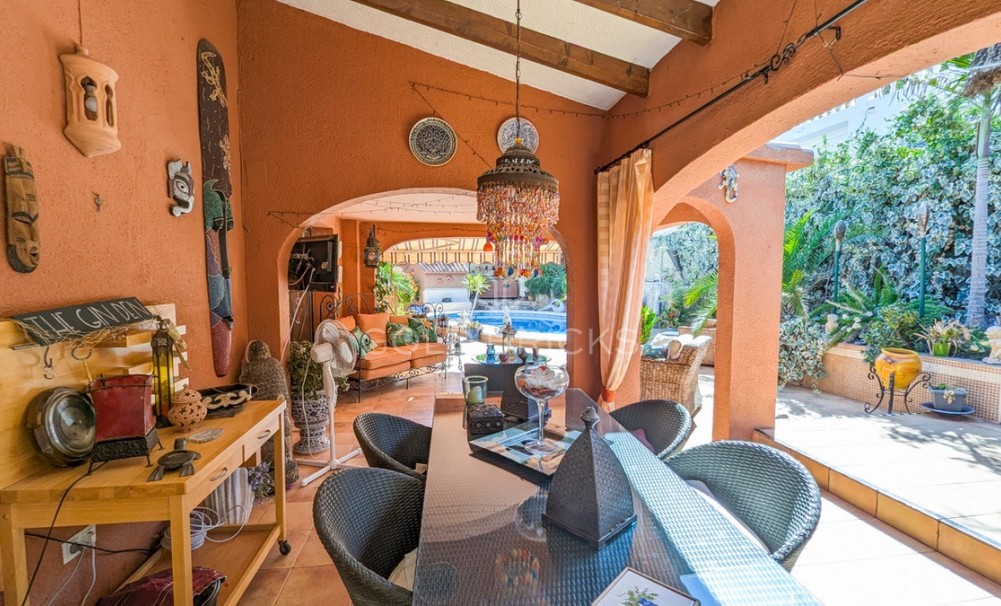 Wederverkoop ·  · Orba · Orba Centro