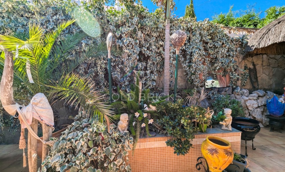 Wederverkoop ·  · Orba · Orba Centro