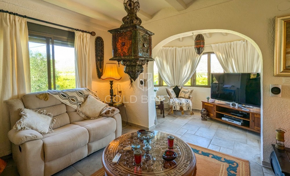 Wederverkoop ·  · Orba · Orba Centro