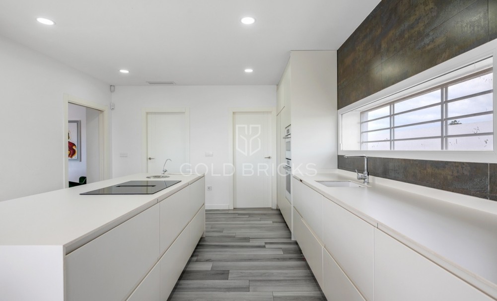 Wederverkoop · Villa · Algorfa