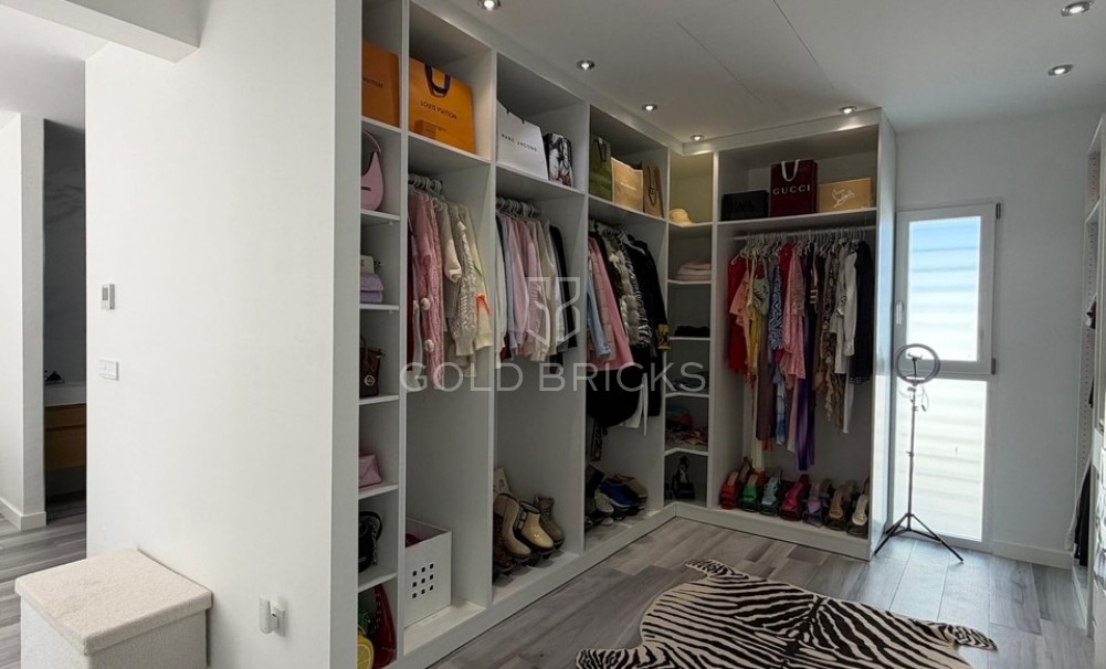 Wederverkoop · Villa · Algorfa