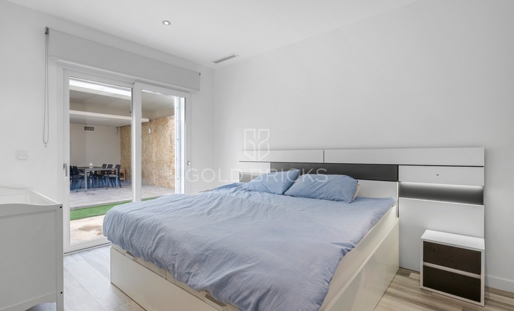 Wederverkoop · Villa · Algorfa