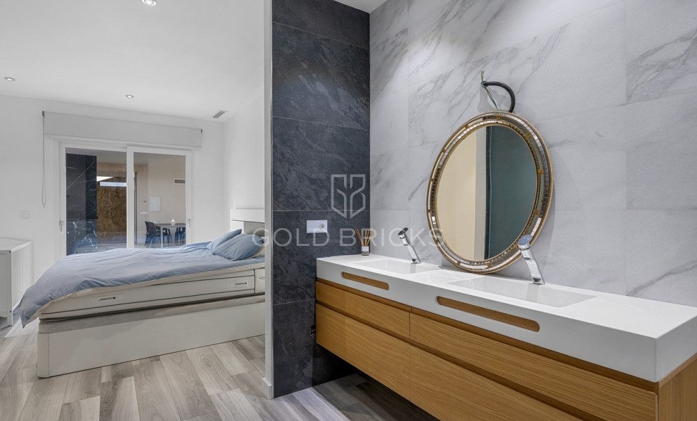 Wederverkoop · Villa · Algorfa