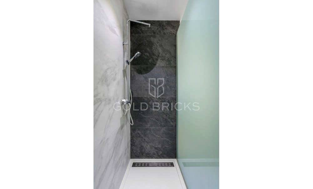 Wederverkoop · Villa · Algorfa