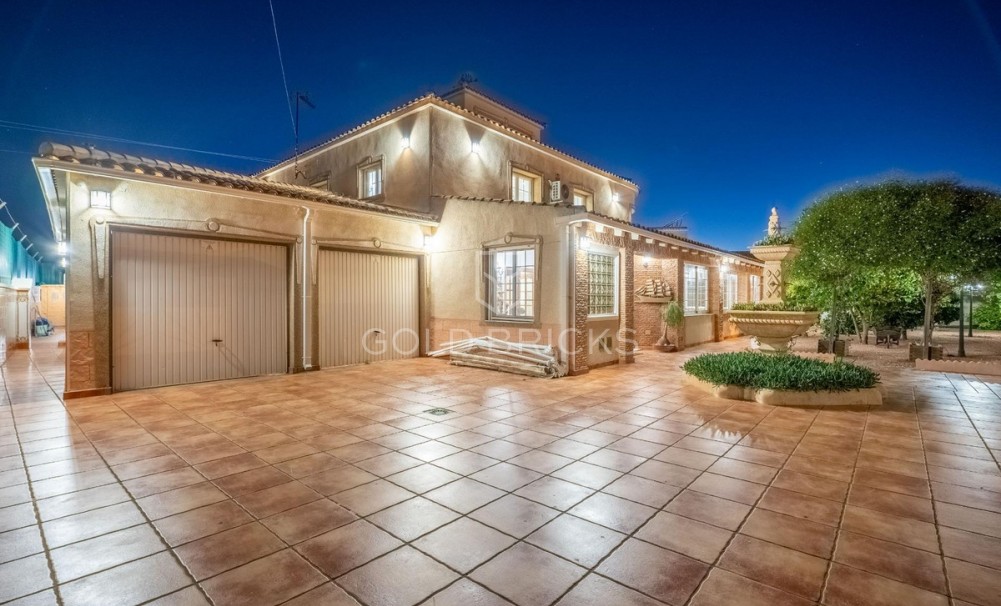 Wederverkoop ·  · Torrevieja · El chaparral