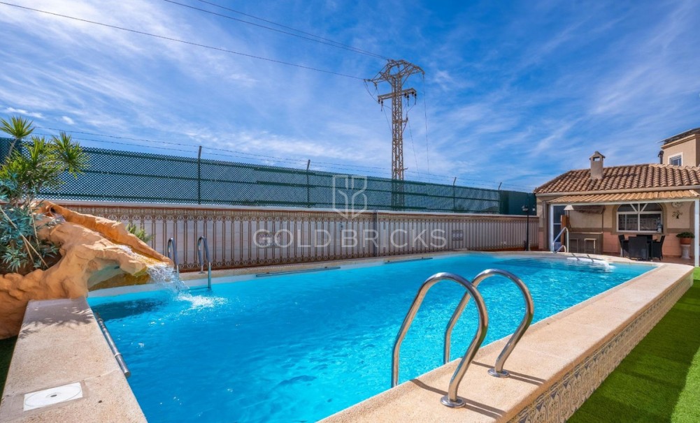 Wederverkoop ·  · Torrevieja · El chaparral