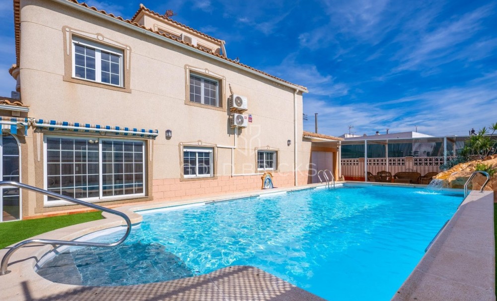 Wederverkoop ·  · Torrevieja · El chaparral