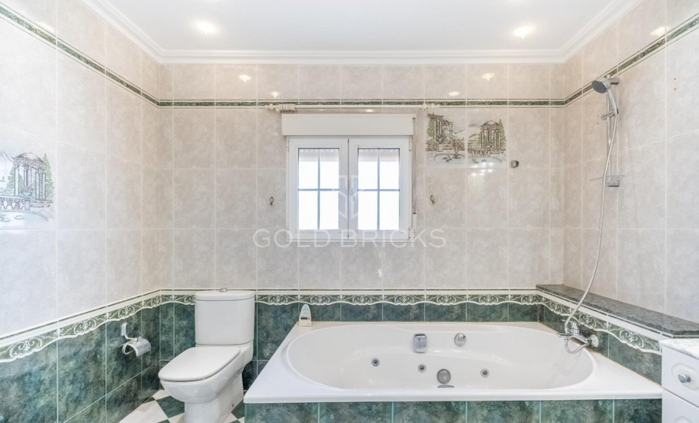 Wederverkoop ·  · Torrevieja · El chaparral