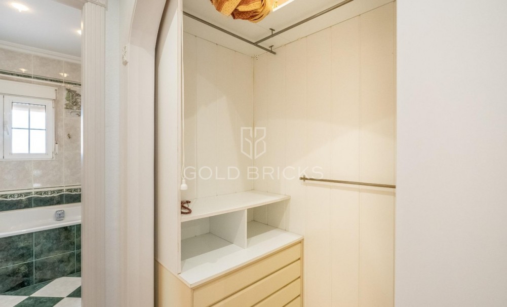 Wederverkoop ·  · Torrevieja · El chaparral