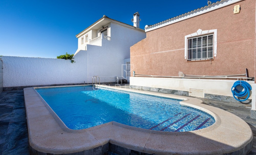 Sale · House - Detached Villa · Torrevieja · Torrevieja Centro
