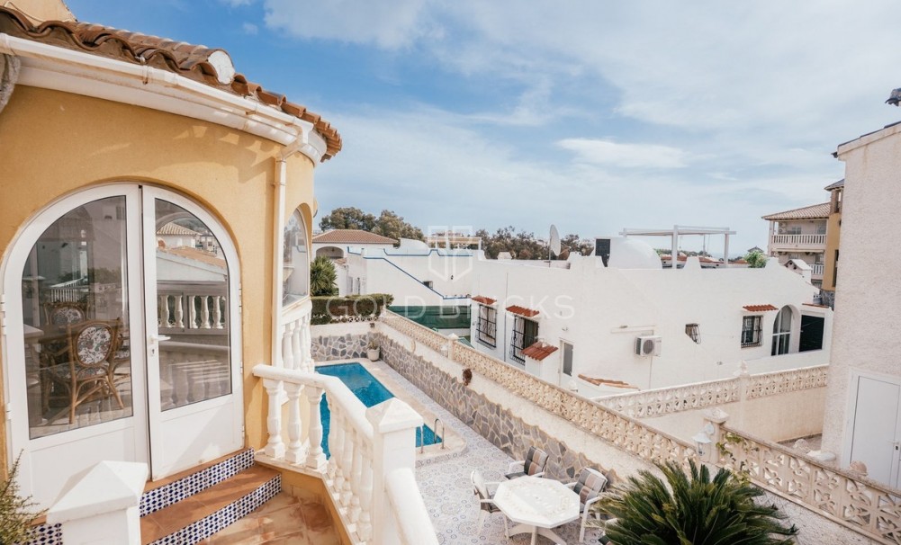 Återförsäljning ·  · Orihuela · Villamartin