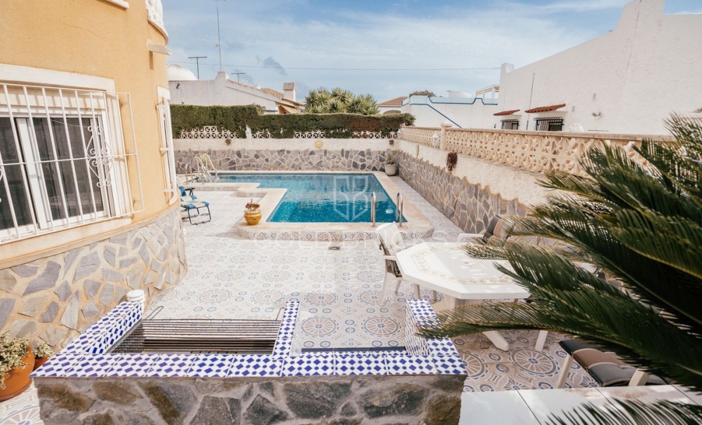 Återförsäljning ·  · Orihuela · Villamartin