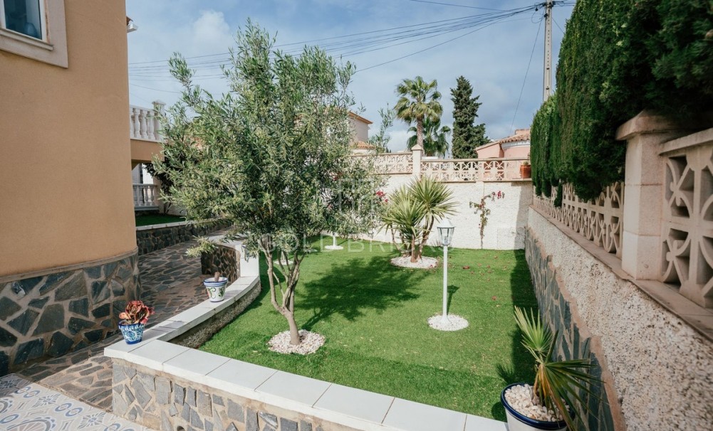 Återförsäljning ·  · Orihuela · Villamartin