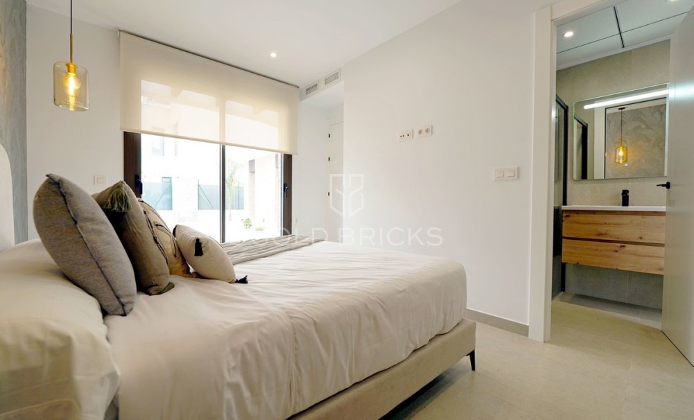 Wederverkoop ·  · Almoradí · Heredades