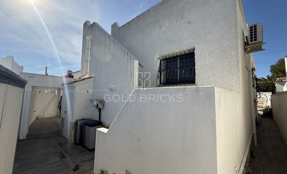 Wederverkoop ·  · Orihuela · Villamartin