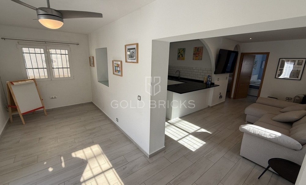 Wederverkoop ·  · Orihuela · Villamartin