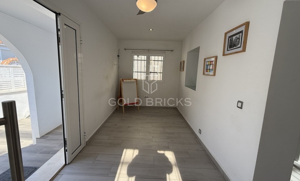 Wederverkoop ·  · Orihuela · Villamartin