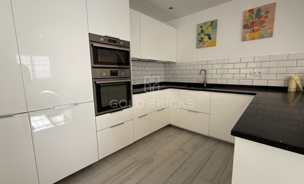 Wederverkoop ·  · Orihuela · Villamartin