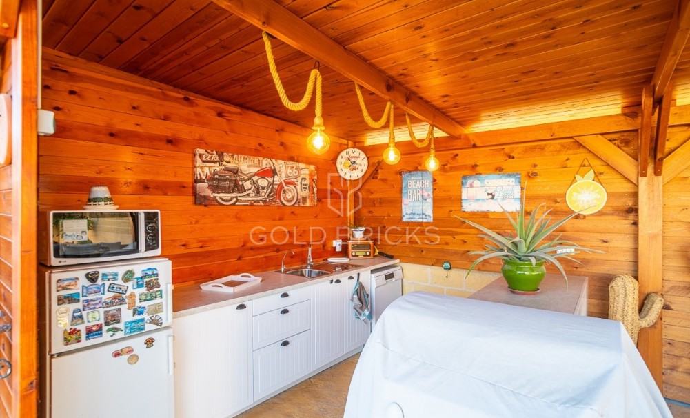 Wederverkoop ·  · Catral · Catral Centro