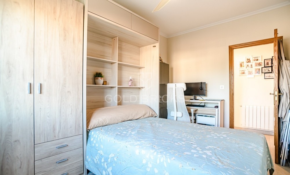 Wederverkoop ·  · Catral · Catral Centro