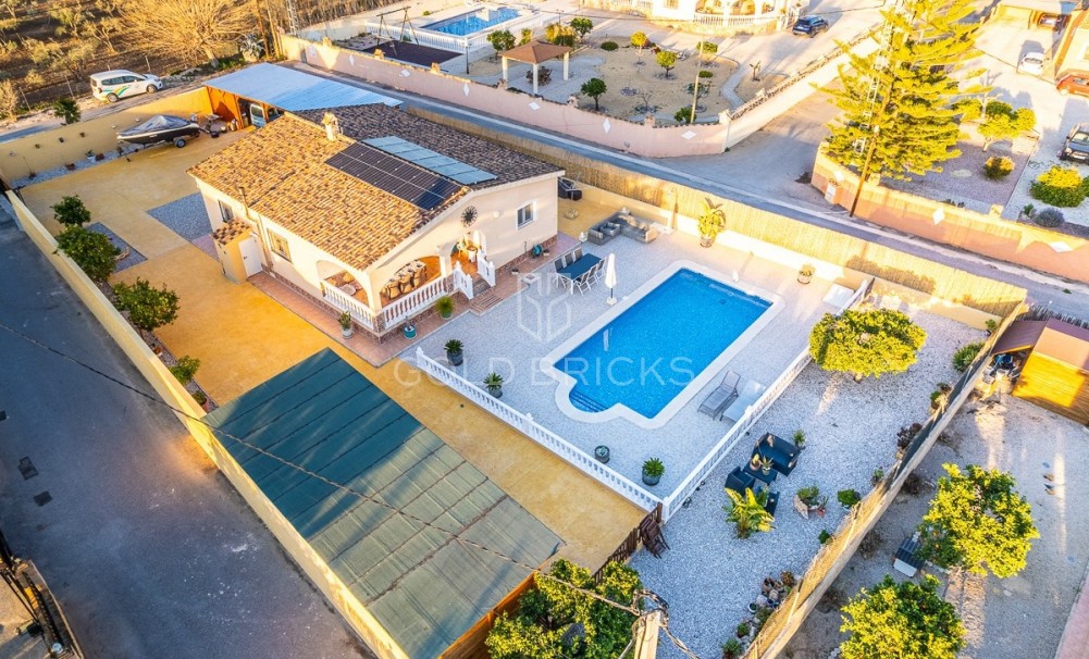 Wederverkoop ·  · Catral · Catral Centro