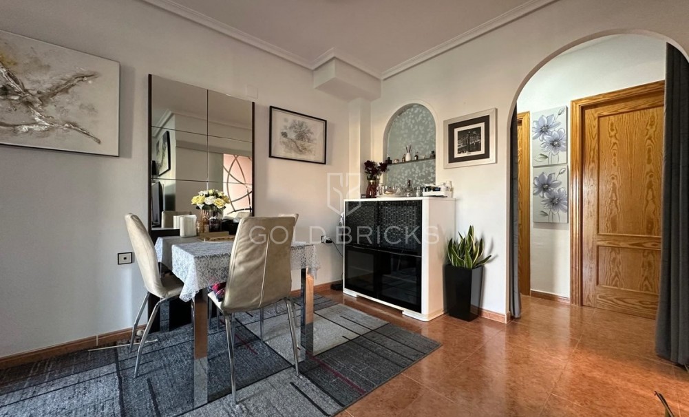 Wederverkoop ·  · Los Montesinos · Los Montesinos Centro