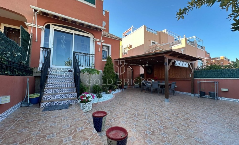 Wederverkoop ·  · Los Montesinos · Los Montesinos Centro