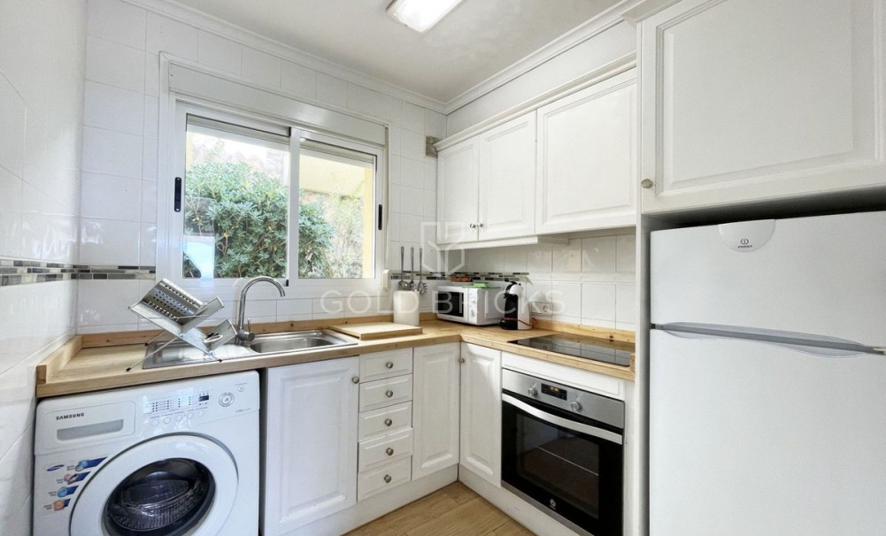 Wederverkoop ·  · Calpe · Calpe Centro