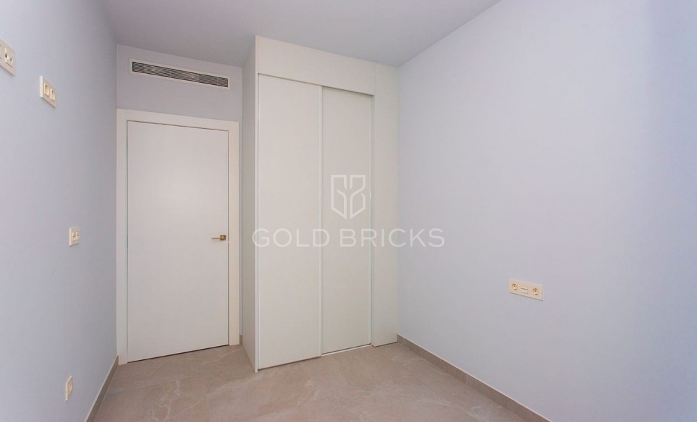 Wederverkoop ·  · Torrevieja · Playa del Cura