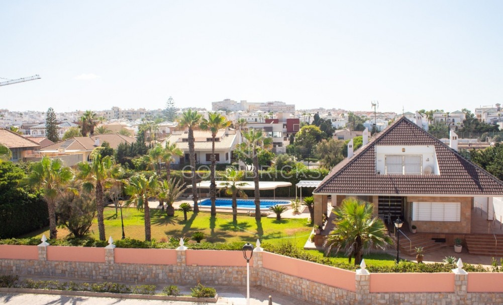 Wederverkoop ·  · Torrevieja · La Mata