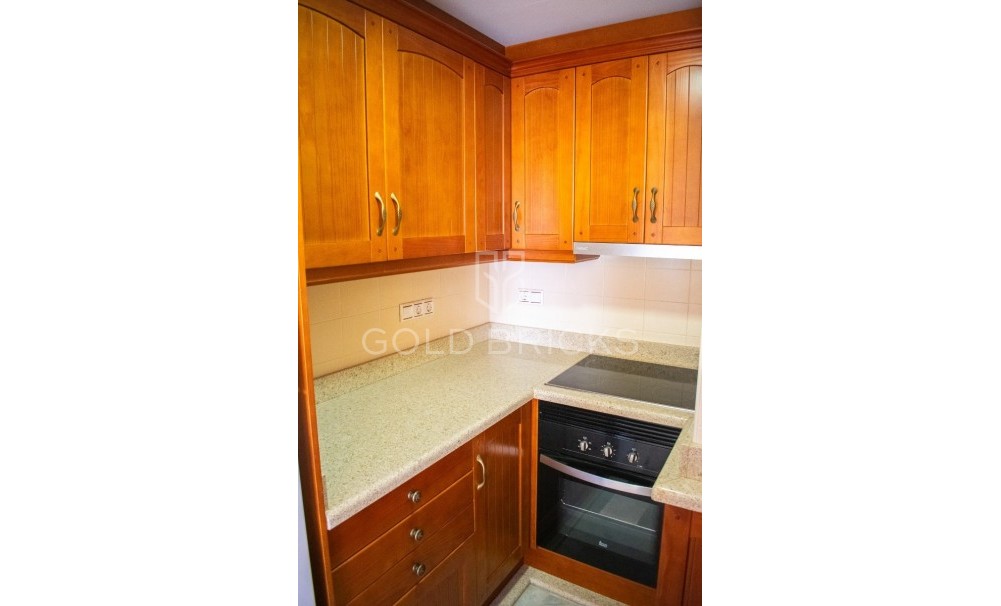 Wederverkoop ·  · Torrevieja · Playa de los Locos