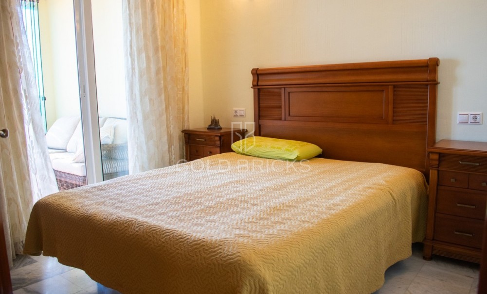 Wederverkoop ·  · Torrevieja · Playa de los Locos