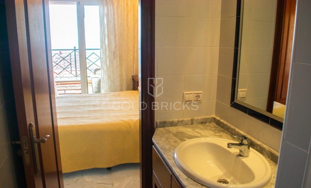 Wederverkoop ·  · Torrevieja · Playa de los Locos