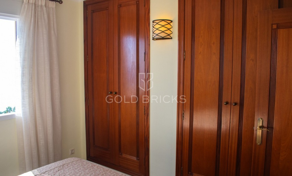 Wederverkoop ·  · Torrevieja · Playa de los Locos