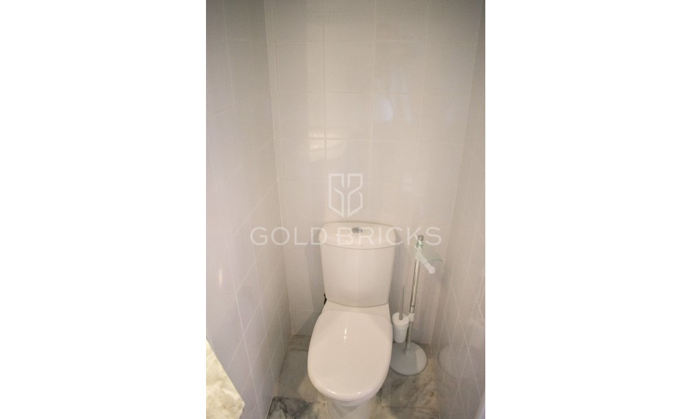 Wederverkoop ·  · Torrevieja · Playa de los Locos