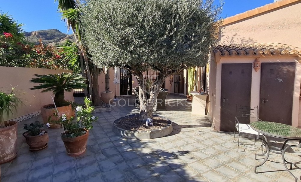 Återförsäljning ·  · Bedar