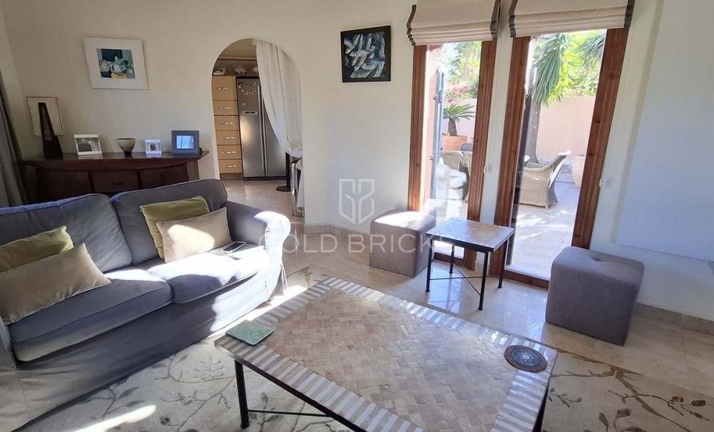 Återförsäljning ·  · Bedar