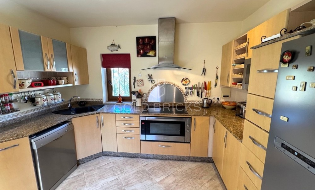 Återförsäljning ·  · Bedar