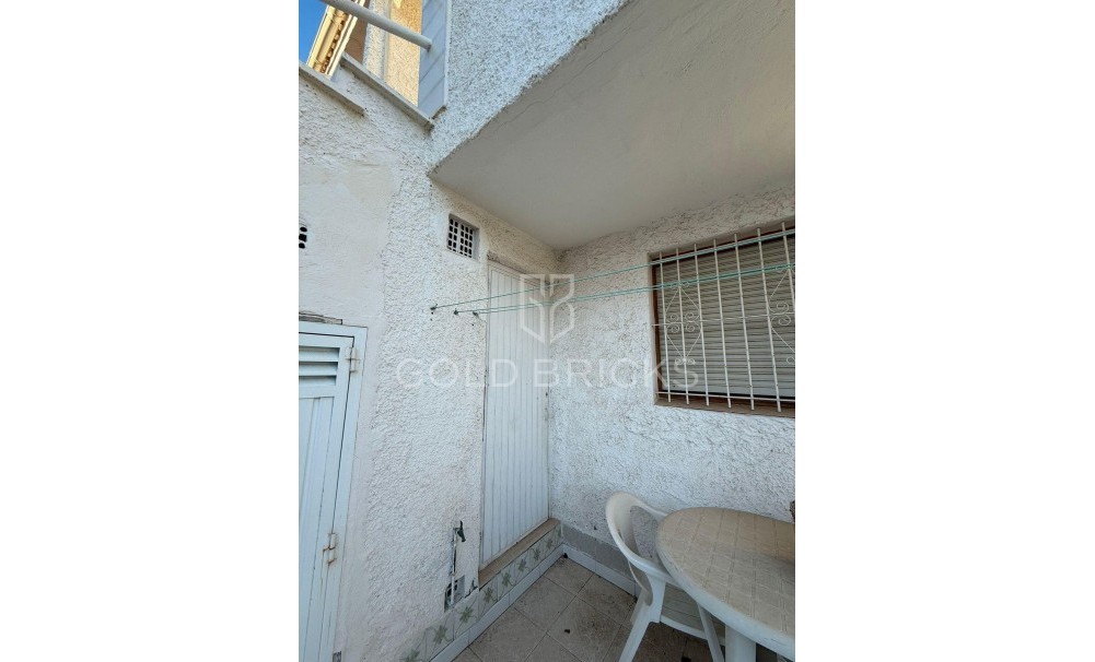 Wederverkoop ·  · Orihuela · Los Balcones