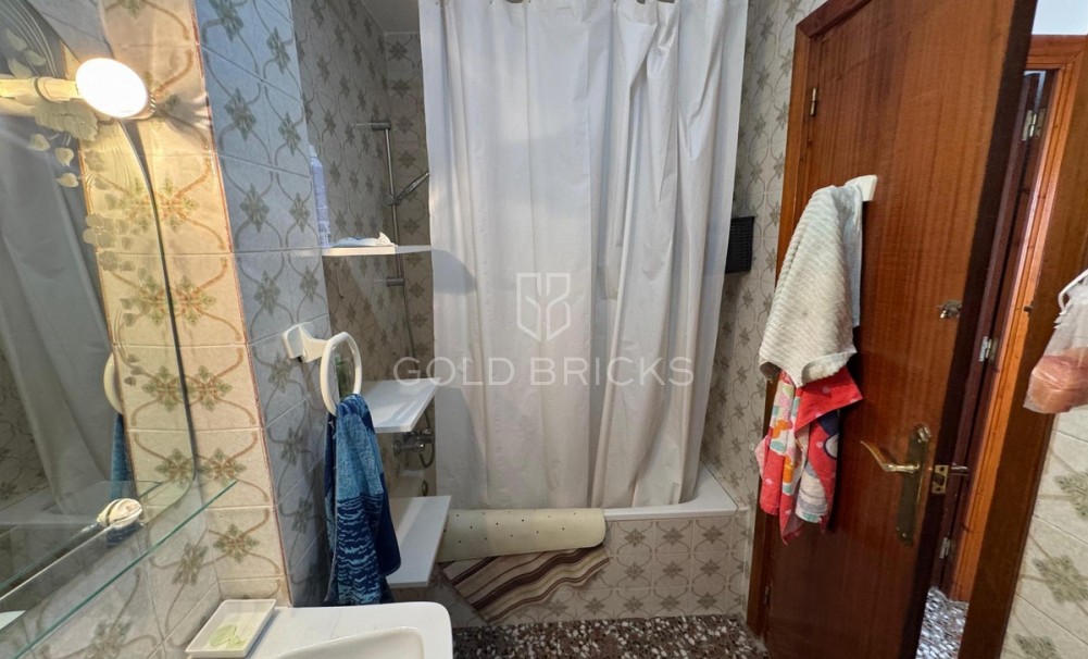 Wederverkoop ·  · Orihuela · Los Balcones