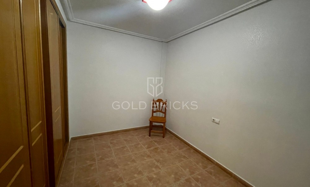 Wederverkoop ·  · Almoradí · Almoradi Centro