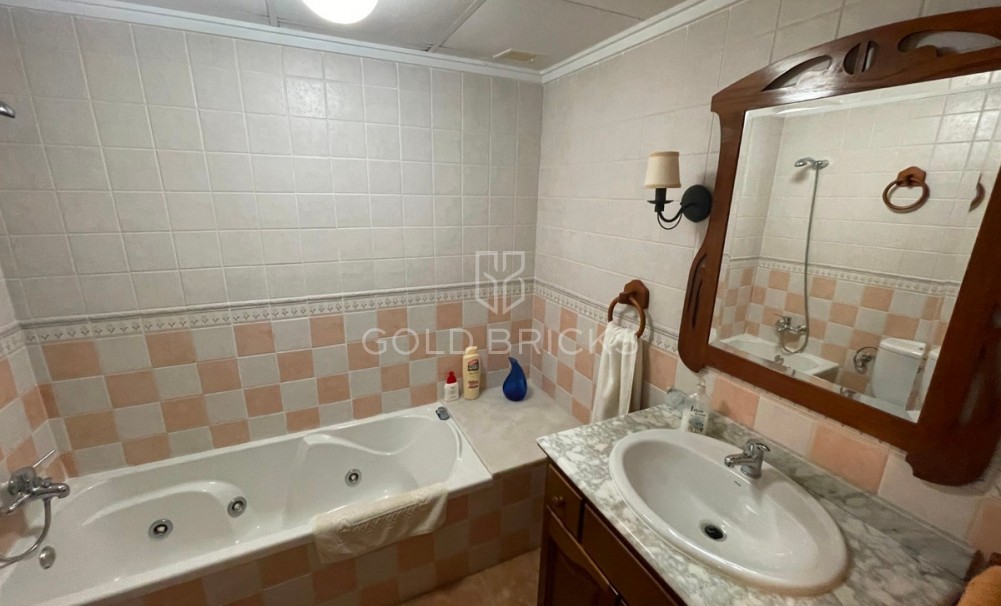 Wederverkoop ·  · Almoradí · Almoradi Centro