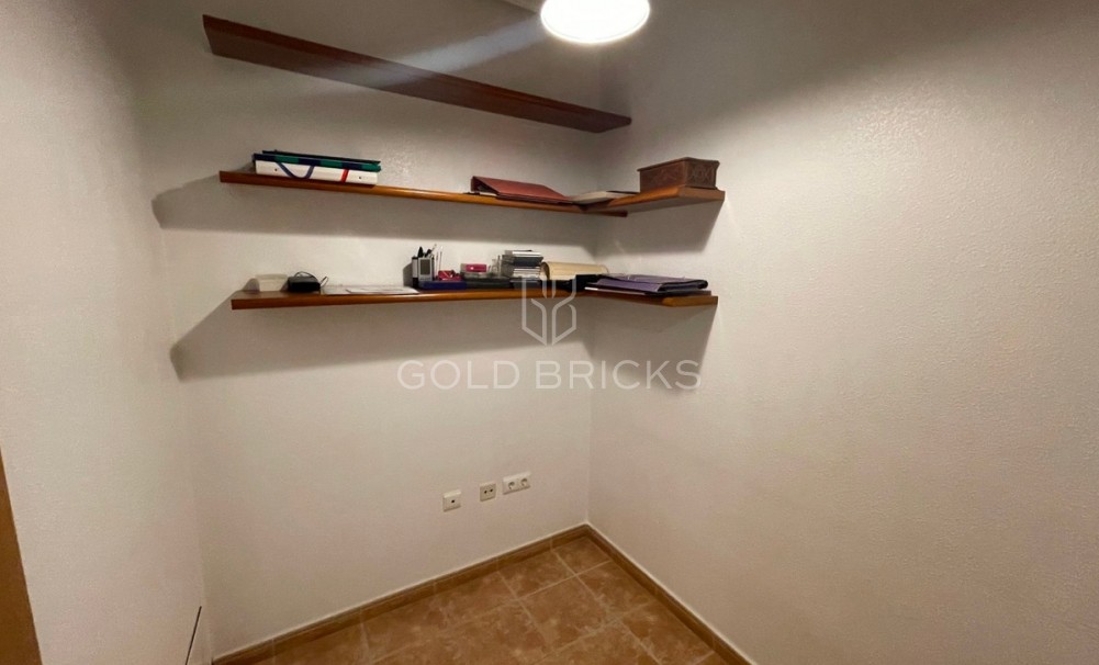 Wederverkoop ·  · Almoradí · Almoradi Centro